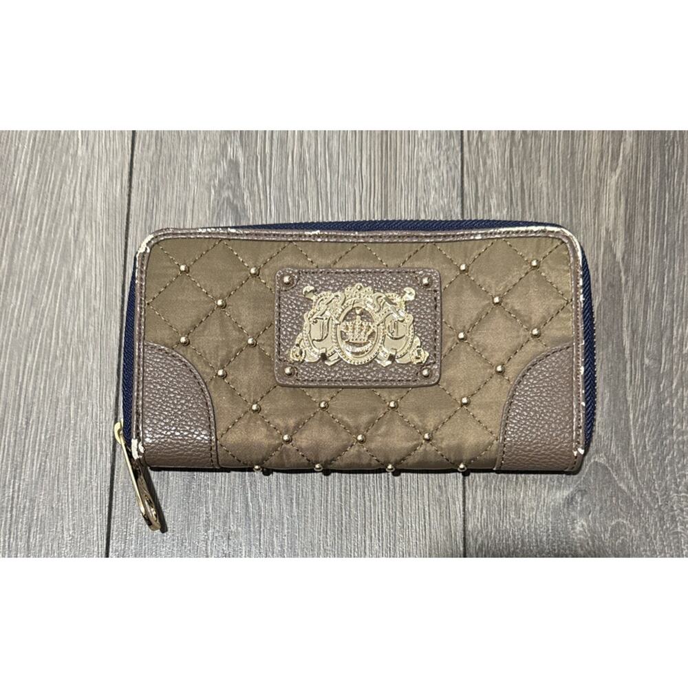 Juicy Couture Brown Quilted Zip Around Wallet Gold Crest Studded EUC